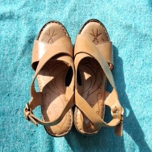 Kids Tan Sandals